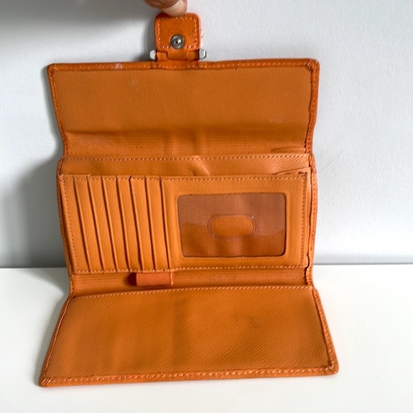 Fossil ladies wallet. - Picture 2 of 5